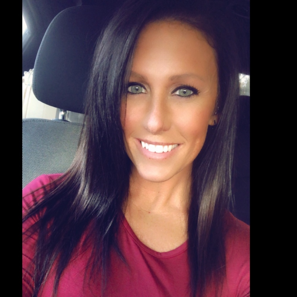 Meet your Posher, April